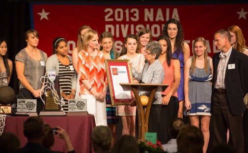 Senator Hannah-Beth Jackson honors the Westmont women's basketball team with a California senate resolution April 13