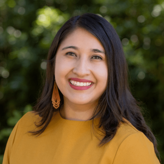 Claudia Molina Spanish