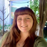 Katie Sherwood Headshot